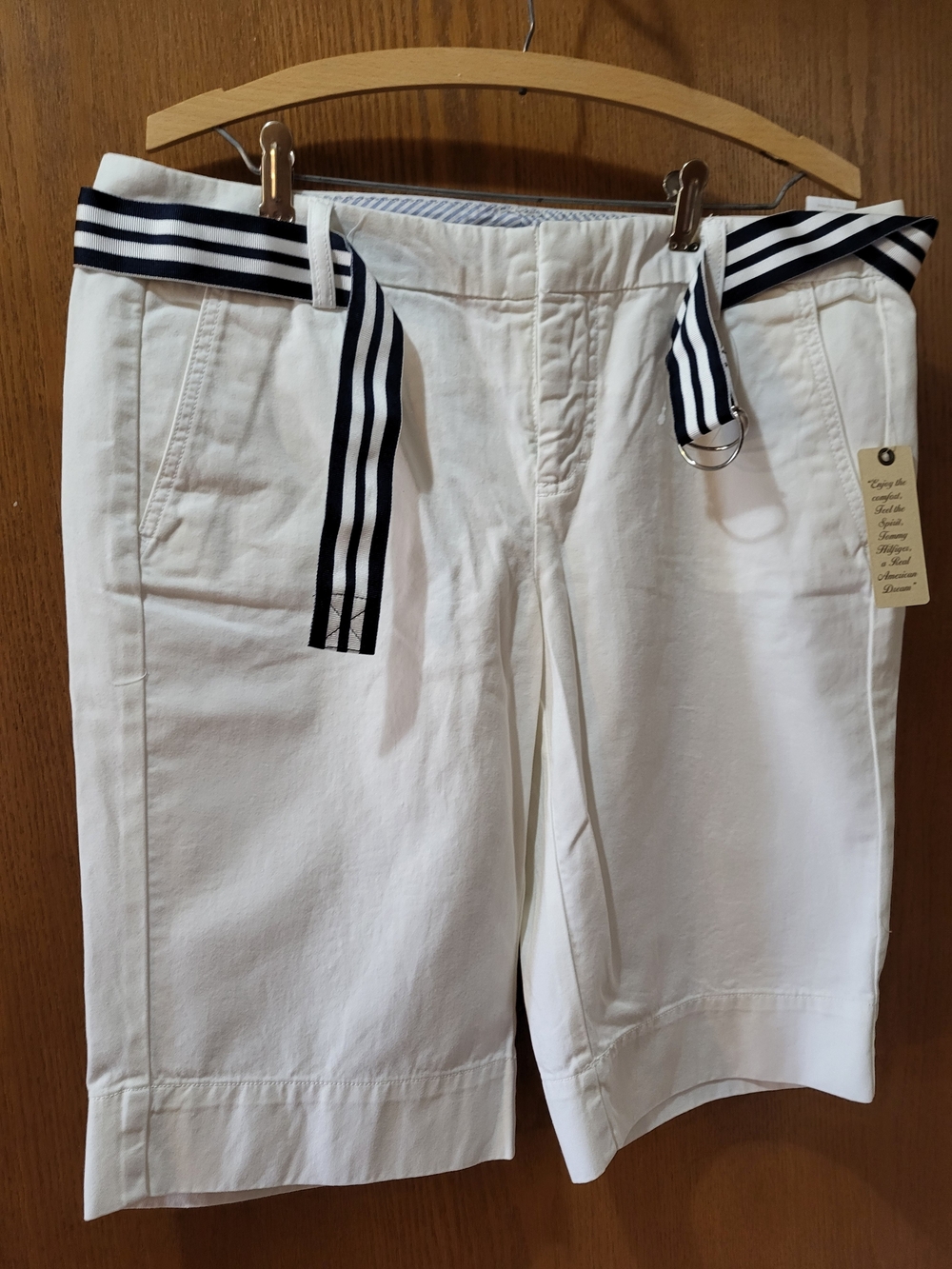 Women's White Tommy Hilfiger Bermuda Shorts with Striped Belt